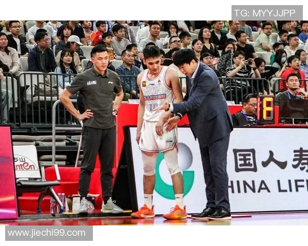 CBA激战山东西王对决广州球队争夺季后赛席位精彩纷呈
